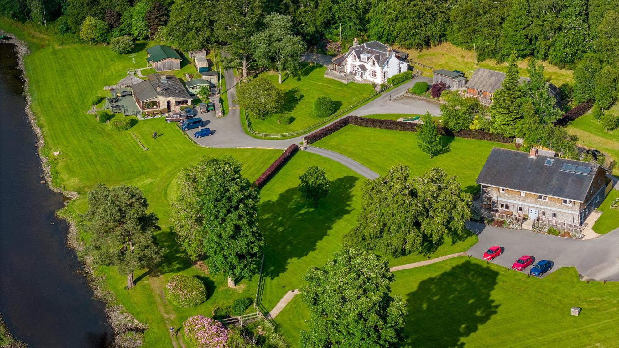 Ness Castle Lodges Inverness Exterior foto